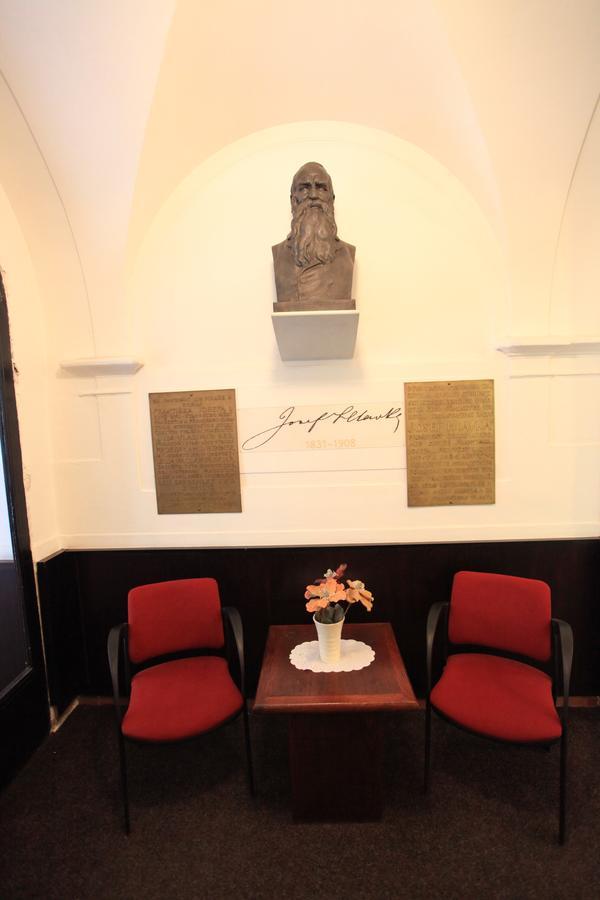 Hostel Hlavkova Prag Dış mekan fotoğraf